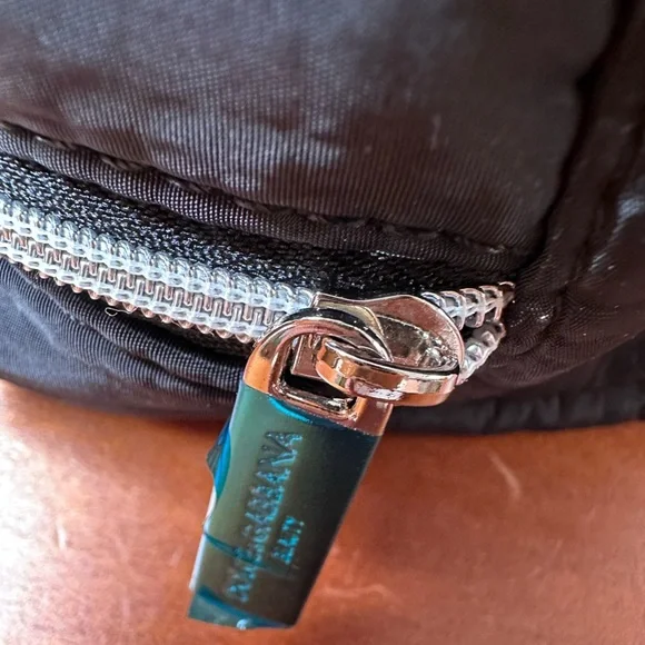 Dolce & Gabbana Beauty Quilted Black Cosmetic Pouch Makeup Bag Black - Picture 3 of 5